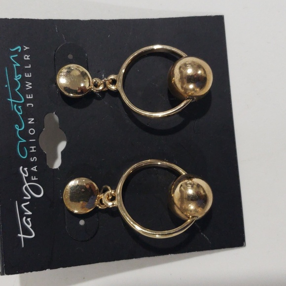 Elegant Gold tone Hoop Bead Interconnected Earrings - Women's Fashion Jewelry - Picture 6 of 9